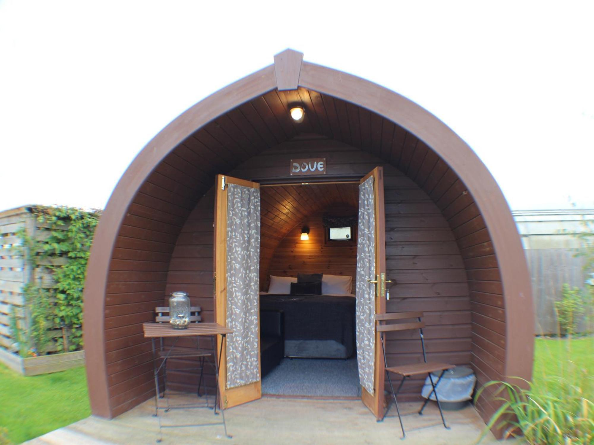 The Little Hide - Adult Only Camping Pods Wigginton  Экстерьер фото
