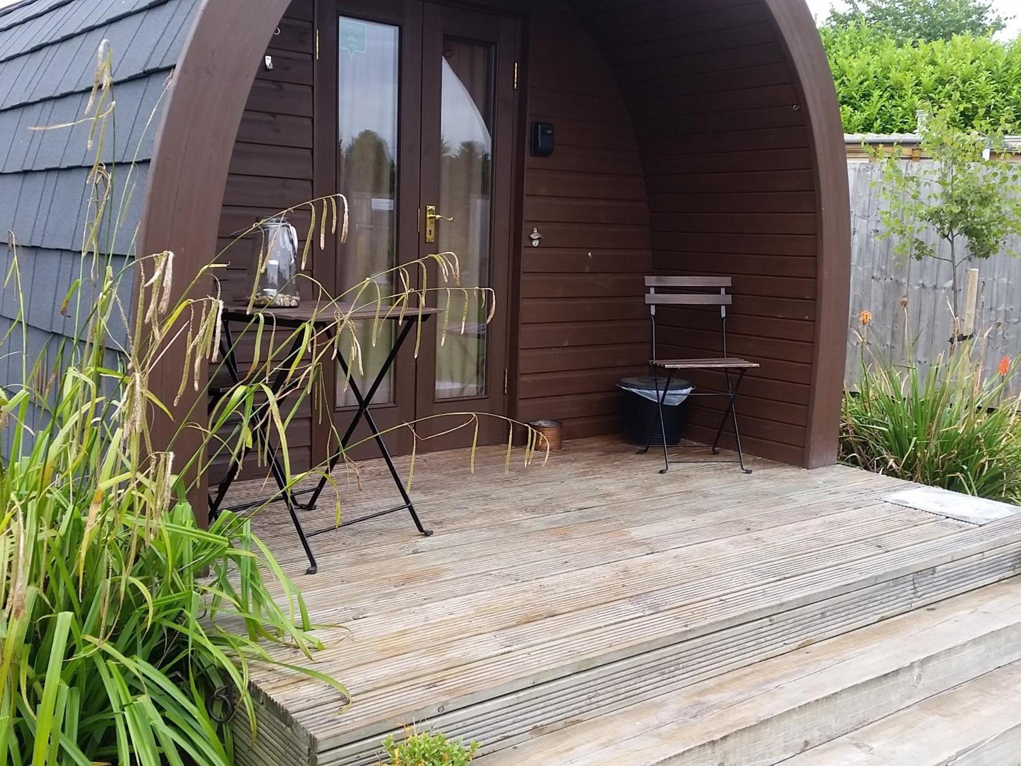 The Little Hide - Adult Only Camping Pods Wigginton  Экстерьер фото