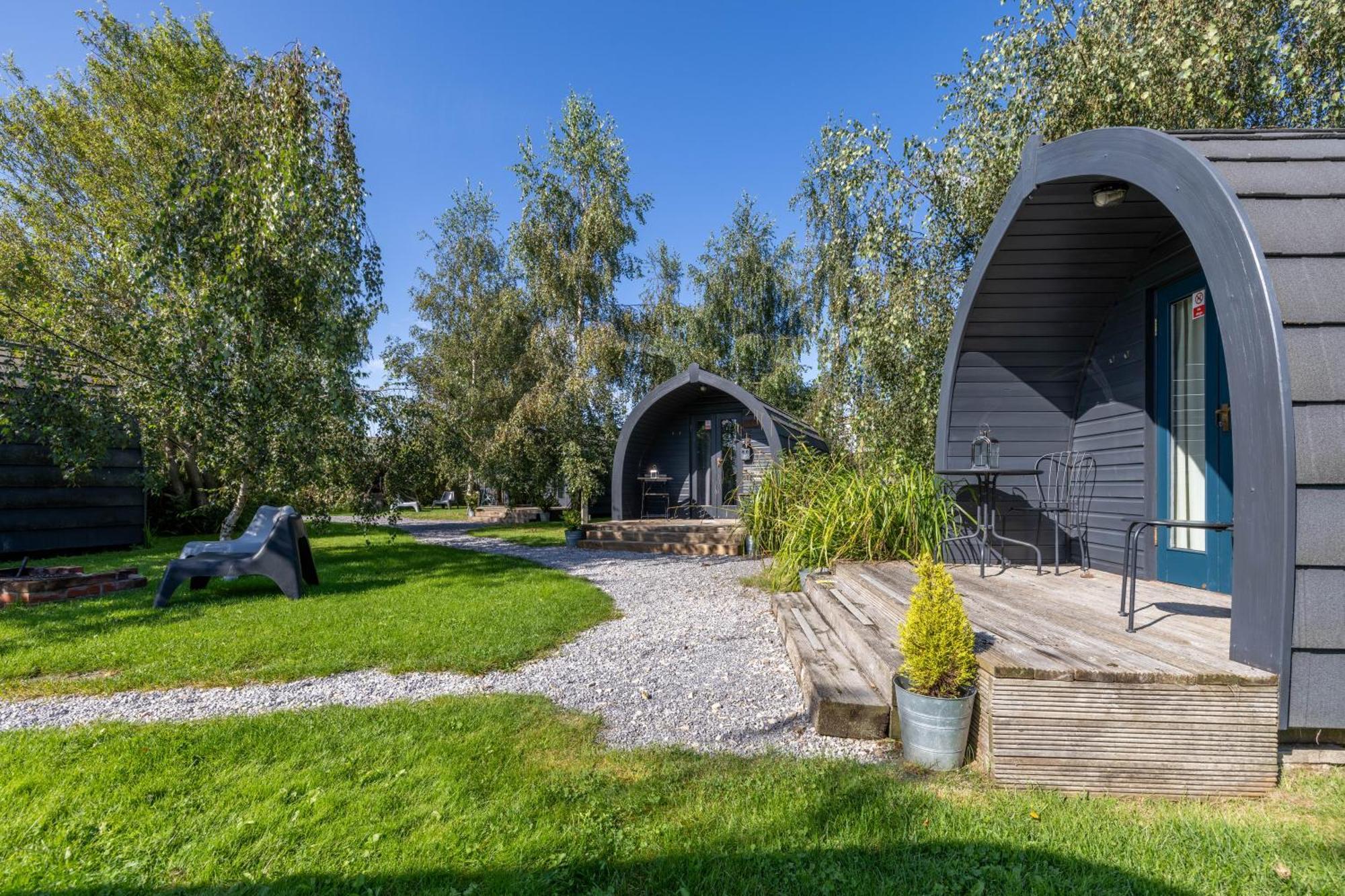 The Little Hide - Adult Only Camping Pods Wigginton  Экстерьер фото