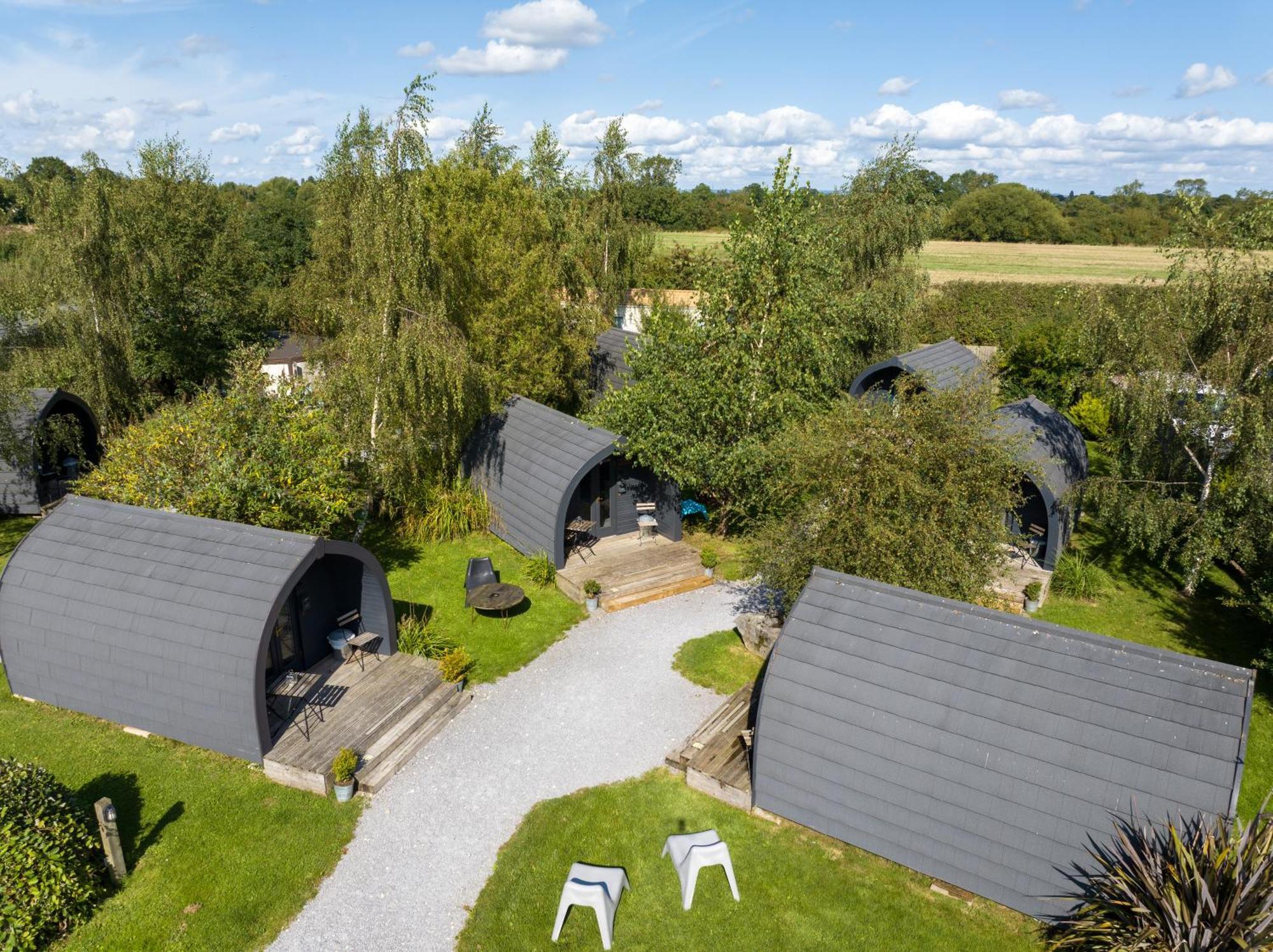 The Little Hide - Adult Only Camping Pods Wigginton  Экстерьер фото