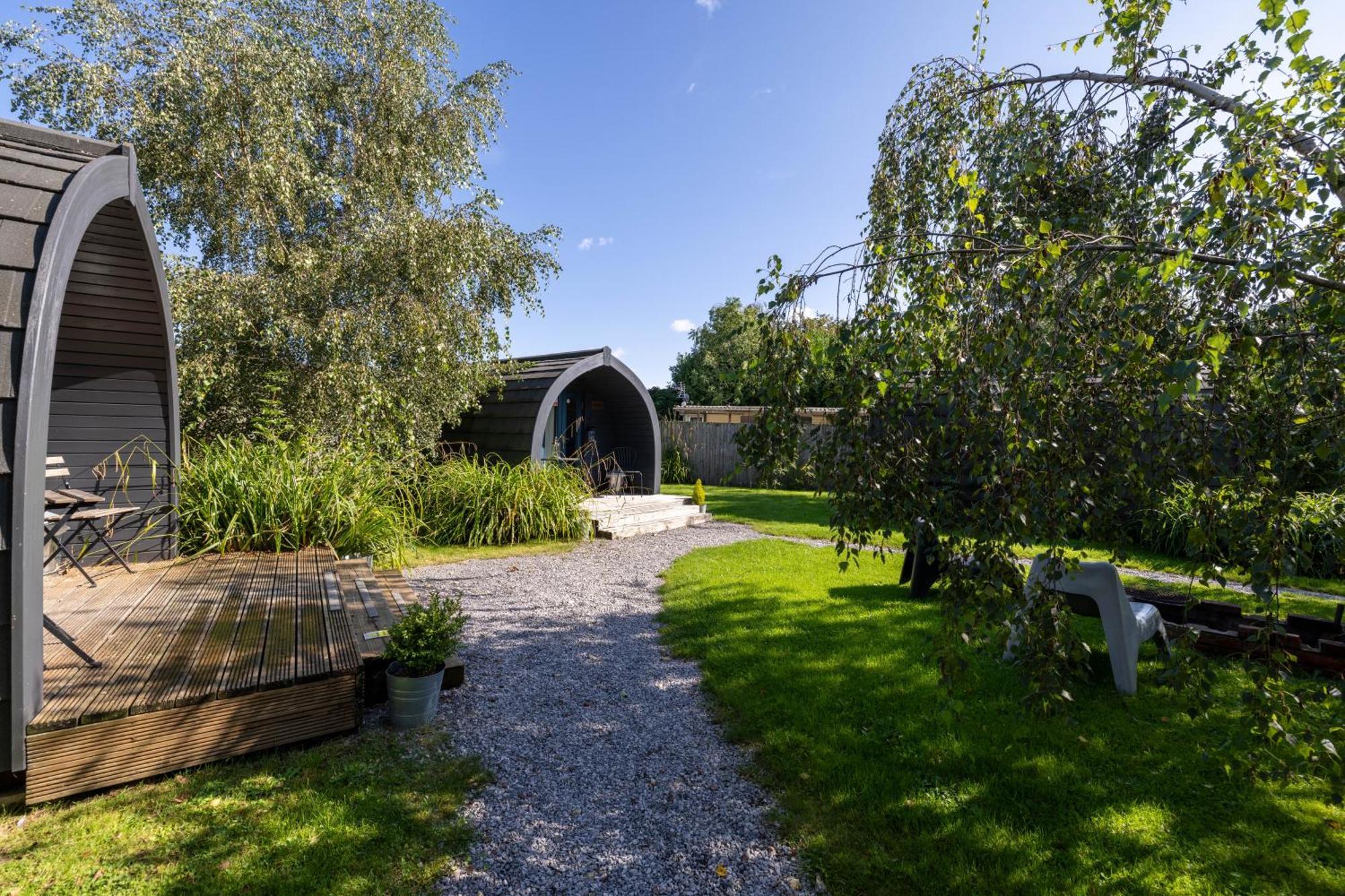 The Little Hide - Adult Only Camping Pods Wigginton  Экстерьер фото