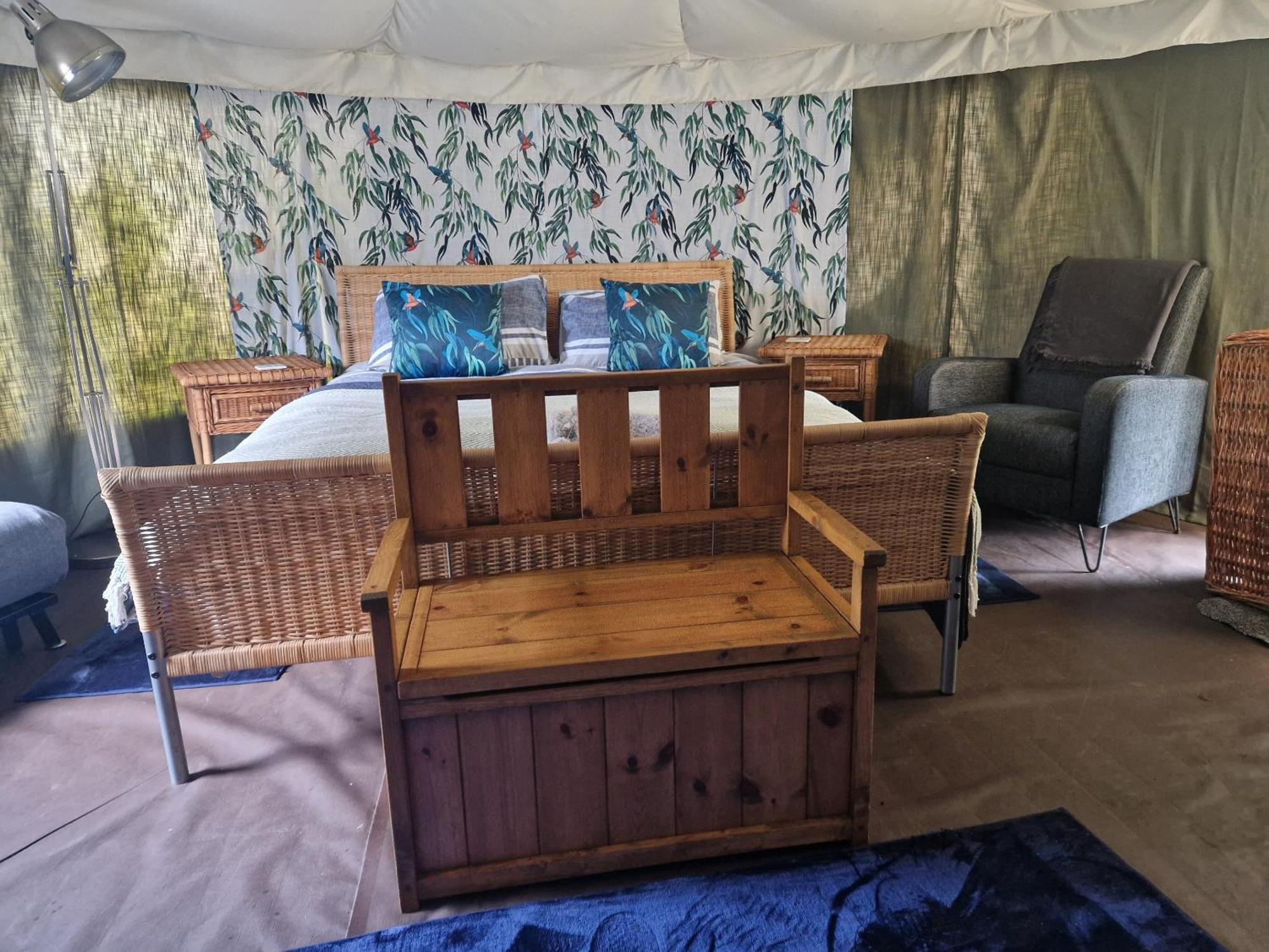 The Little Hide - Adult Only Camping Pods Wigginton  Экстерьер фото