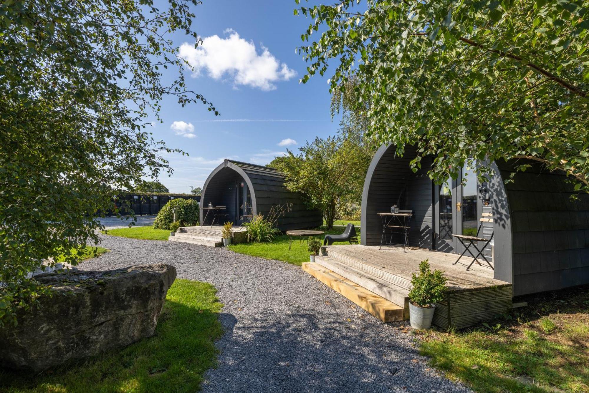 The Little Hide - Adult Only Camping Pods Wigginton  Экстерьер фото