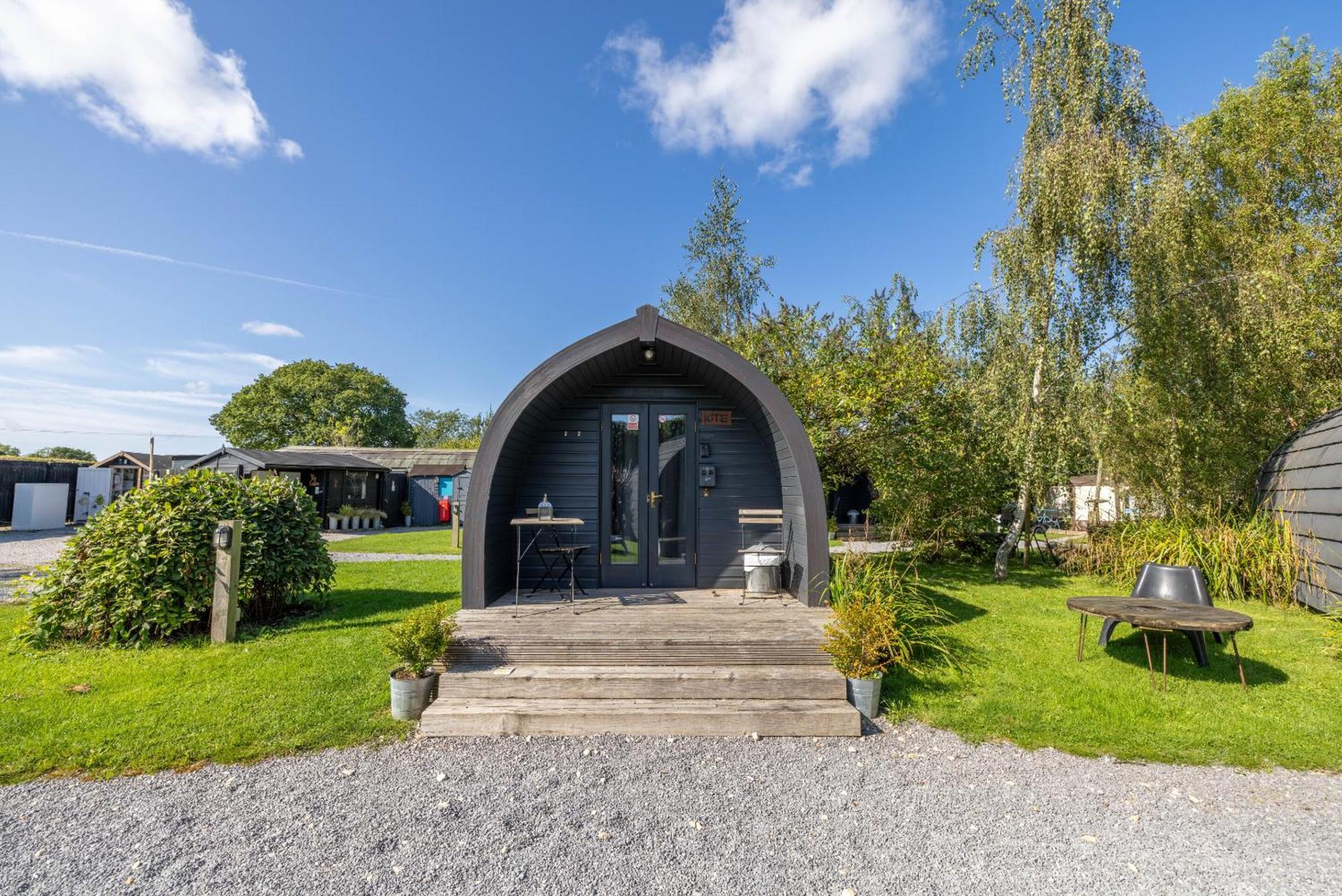 The Little Hide - Adult Only Camping Pods Wigginton  Экстерьер фото